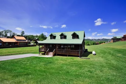 3423 Cove Mdws, Sevierville, TN 37862
