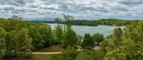 867 Pleasure Rd, Sevierville, TN 37876