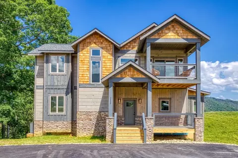 3609 Grassy Knoll Ct, Sevierville, TN 37862