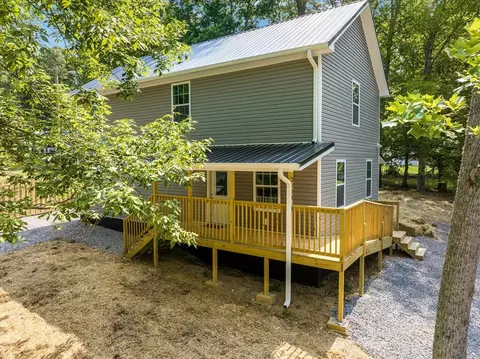 2108 Cox, Dandridge, TN 37725