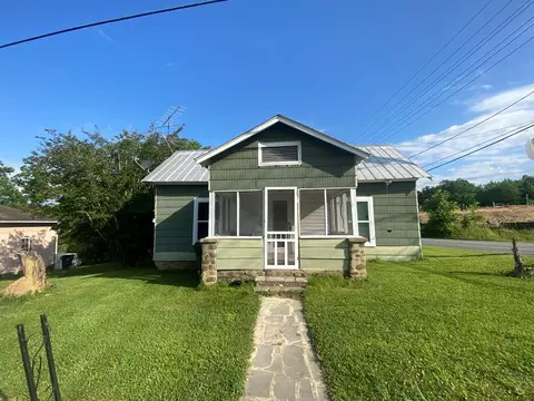 511 Dixie Ave, Pigeon Forge, TN 37863