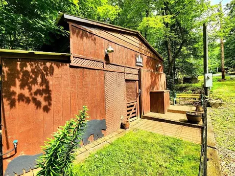 4860 Hooper Hwy, Cosby, TN 37722