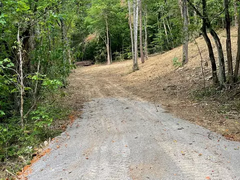 2575 Windfall Ests, Sevierville, TN 37876 photo 4