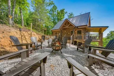 1606 Dove Wing Way, Sevierville, TN 37862