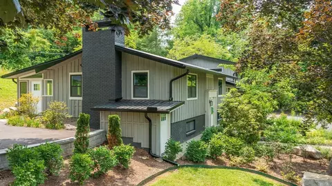 316 Lewis Clabo Ln, Gatlinburg, TN 37738
