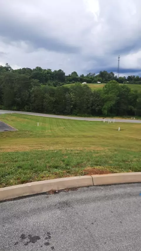Rainbow Ridge, Sevierville, TN 37862