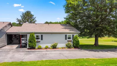 412 Carmel Ct, Baneberry, TN 37890