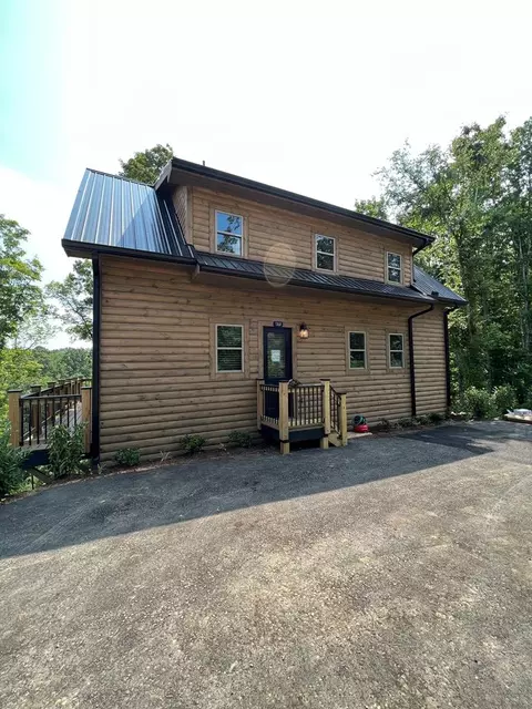 1329 E Lake Haven Way, Sevierville, TN 37876