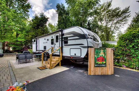 4229 E Pkwy #LOT 233, Gatlinburg, TN 37738