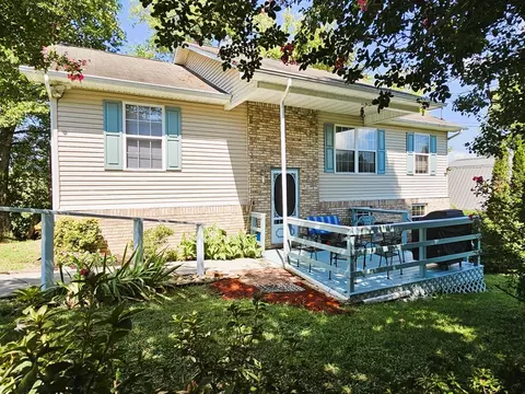 2546 Big River Overlook Dr, Sevierville, TN 37862