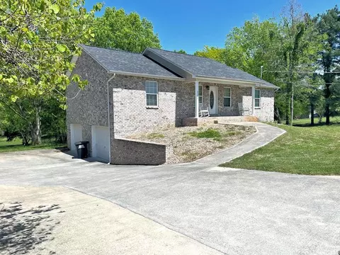 336 Grandview Dr, Kodak, TN 37764