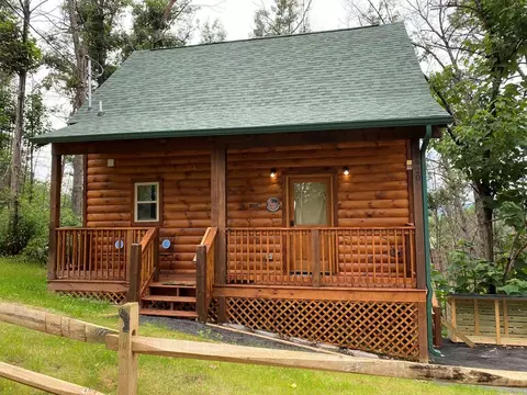 2920 Valley Springs Way, Sevierville, TN 37862