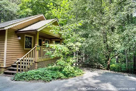 3284 Twin Mountain Way, Pigeon Forge, TN 37863