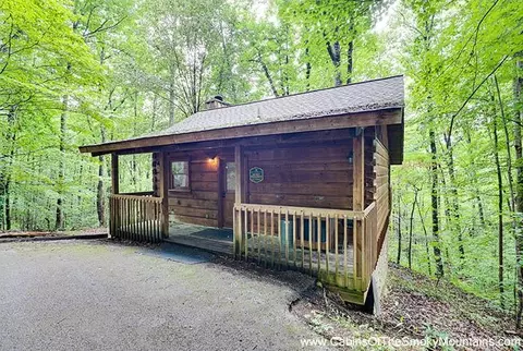 3348 Twin City Way, Pigeon Forge, TN 37863
