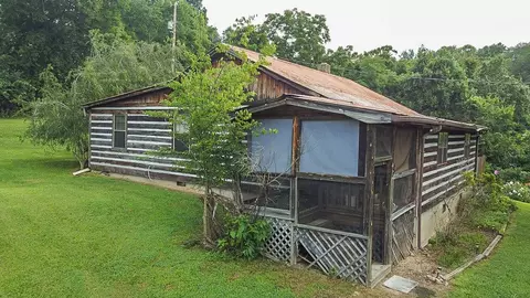 3335 Bent Rd, Kodak, TN 37764