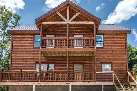 Undisclosed, Sevierville, TN