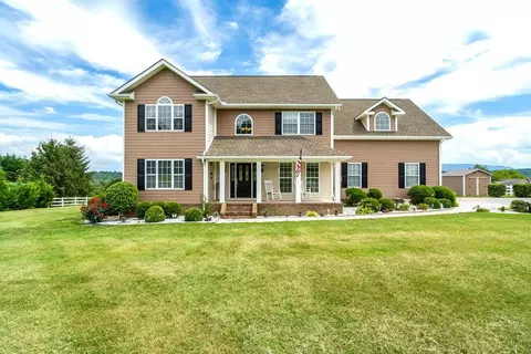 1279 Meadowlands Cir, Sevierville, TN 37876