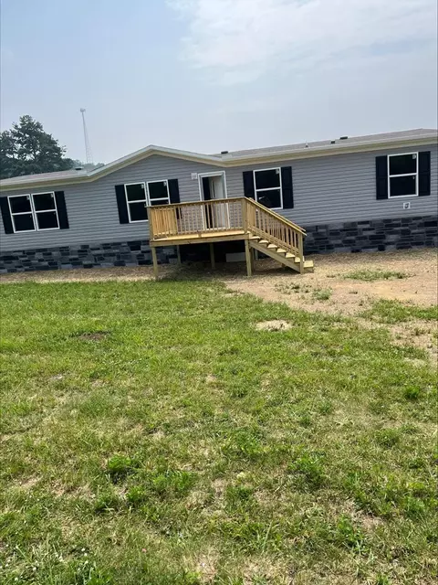 1475 Old Newport Hwy, Dandridge, TN 37725