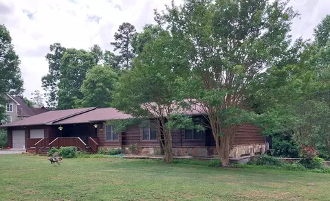 3070 Happy Hollow Rd, Sevierville, TN 37862