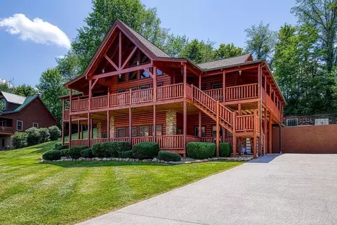 3406 Cove Meadows Dr, Sevierville, TN 37862
