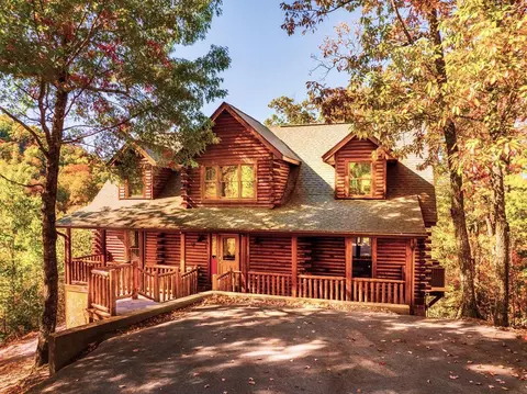 2435 Hickory Knoll Way, Sevierville, TN 37862