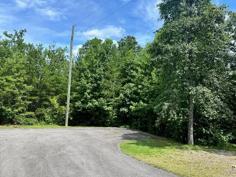 1614 Dove Wing Way, Sevierville, TN 37862