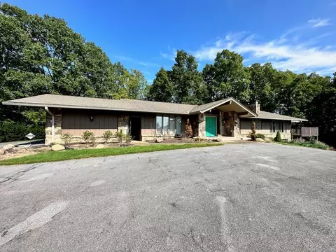 123 Cedar Hills Rd, Sevierville, TN 37862
