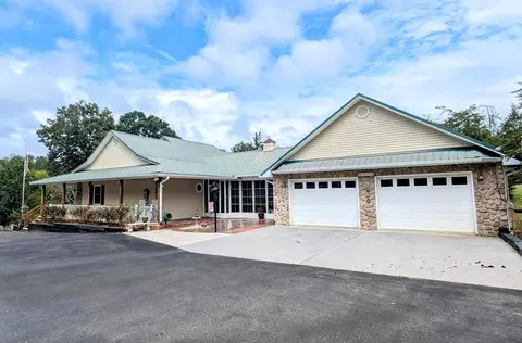 809 Sylvia Ln, Sevierville, TN 37876