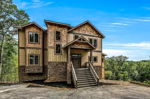 3755 Revetta Cir, Sevierville, TN 37862