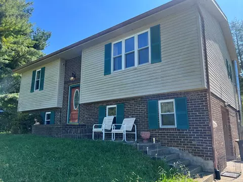 3315 Salem Rd, Parrottsville, TN 37843