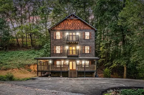 740 Bear Hollow Way, Sevierville, TN 37876