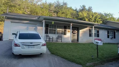 809 Union Crst, Sevierville, TN 37876