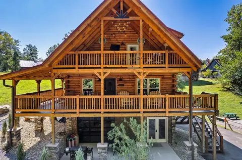 240 Tsali Way, Sevierville, TN 37876