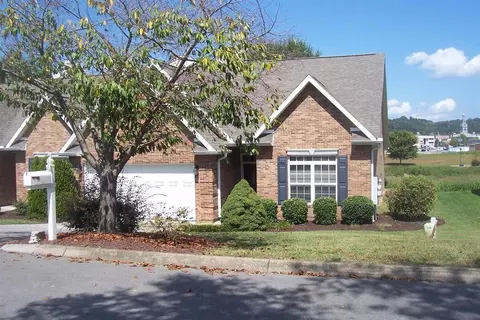 234 River Garden Ct, Sevierville, TN 37862