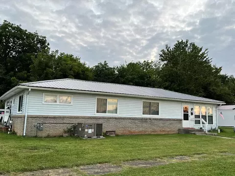 231 Mountain View St, Newport, TN 37821