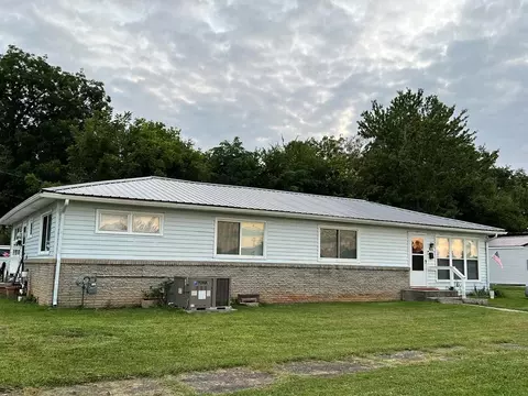 231 Mountain View St, Newport, TN 37821