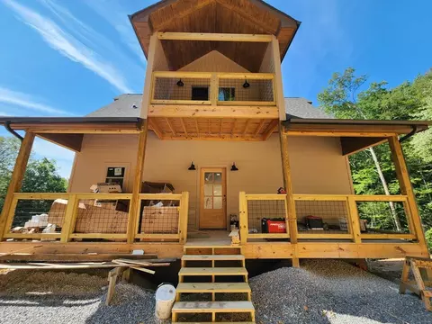 2143 Newt Huff Ln, Sevierville, TN 37862