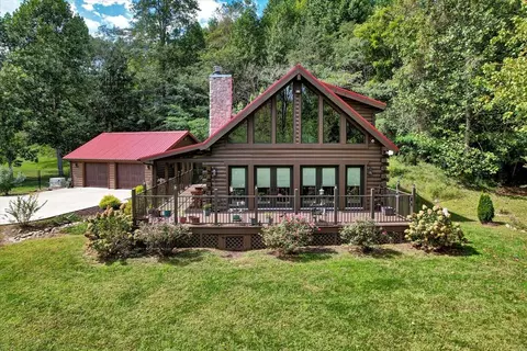 4961 Bogard Rd, Cosby, TN 37722