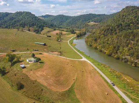 215 Ed Hollow Rd, Eidson, TN 37731
