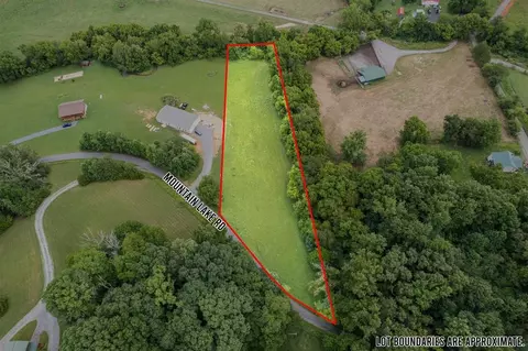 440 Mountain Lake Ln, Newport, TN 37821