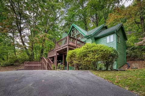 847 Heiden Dr, Gatlinburg, TN 37738