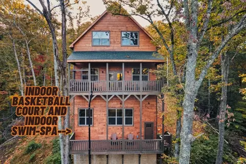 4052 Dollys Dr, Sevierville, TN 37876