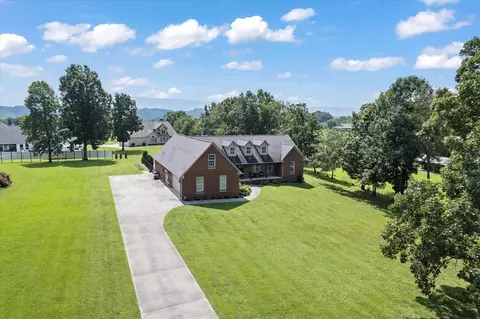 1621 Parton Cir, Seymour, TN 37865