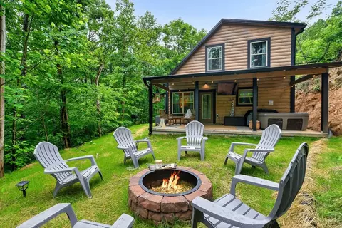 2105 Panther Way, Sevierville, TN 37876