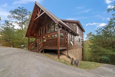 1631 Barn Door Ln, Sevierville, TN 37862