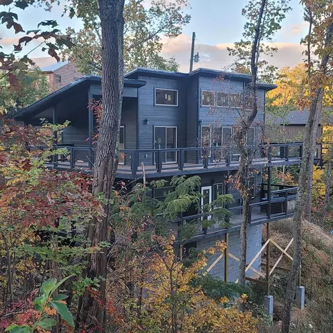 1878 Blue Tick Way, Sevierville, TN 37876