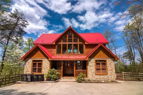 1805 Rhododendron Ln, Sevierville, TN 37876