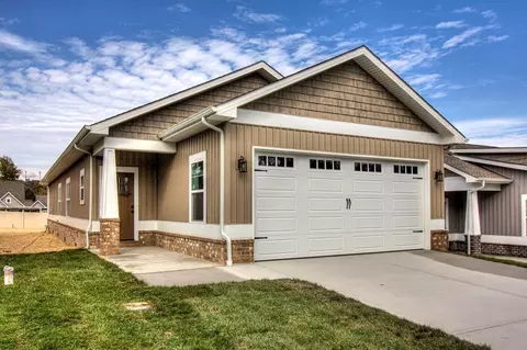 610 Johnson Estate Ln, Sevierville, TN 37862