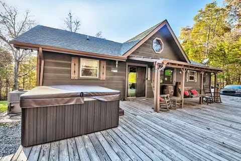 2832 Bogard View Dr, Newport, TN 37821