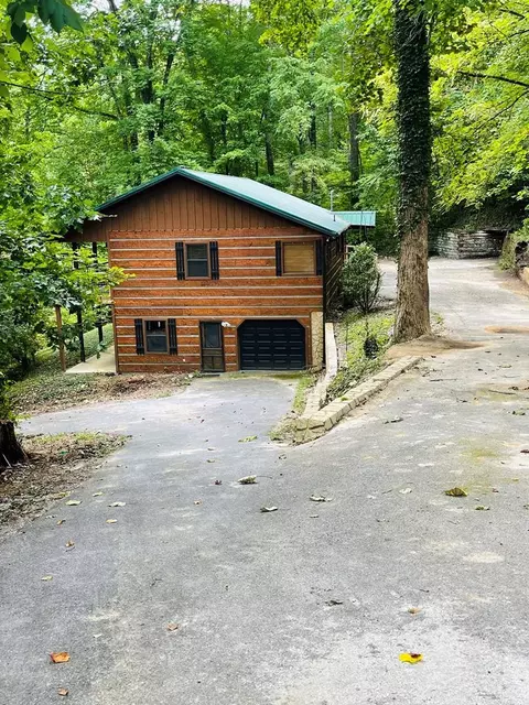 4053 Ole Smoky Way, Sevierville, TN 37862